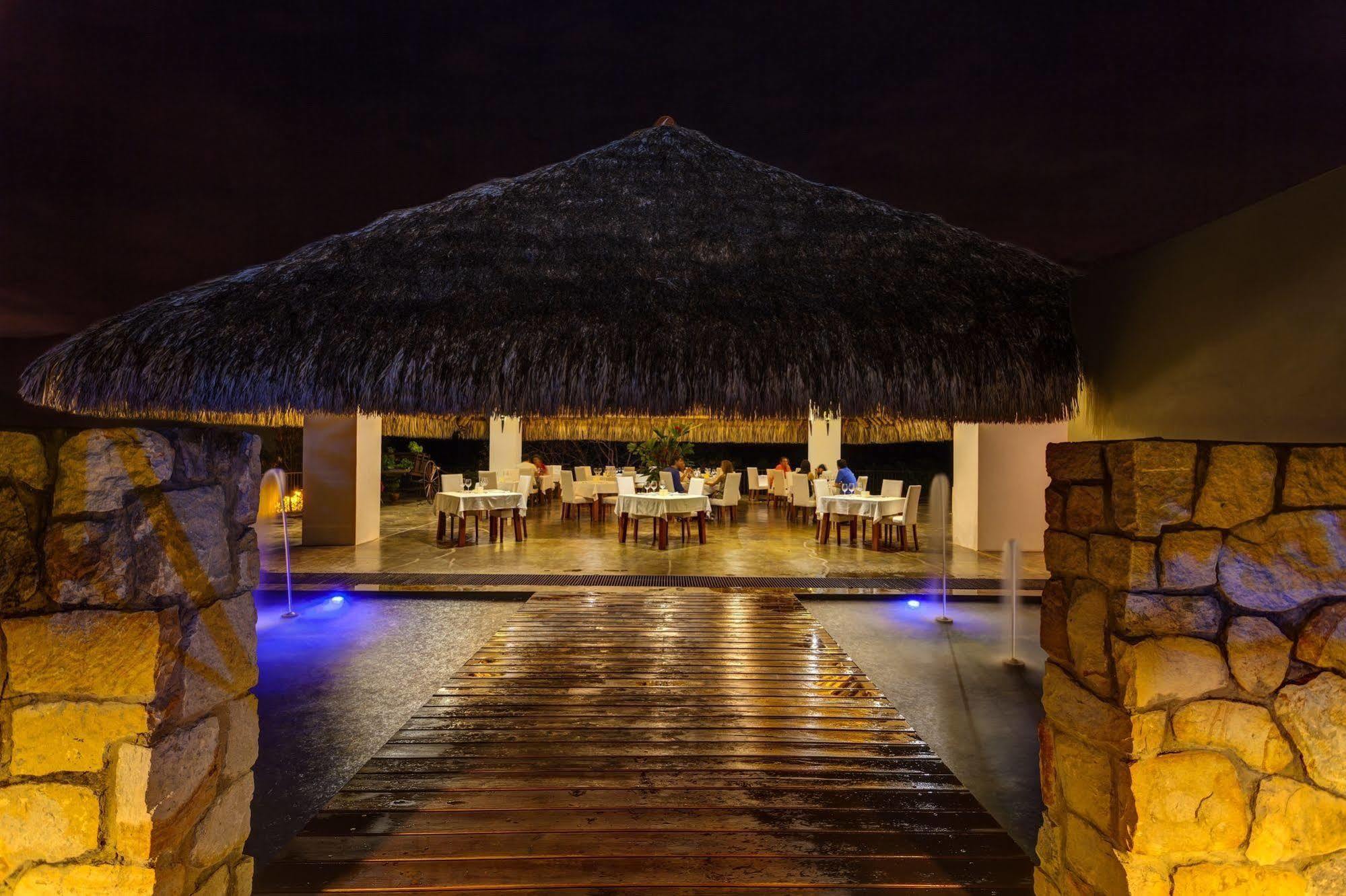 Entremonte Wellness Hotel & Spa アプロ エクステリア 写真